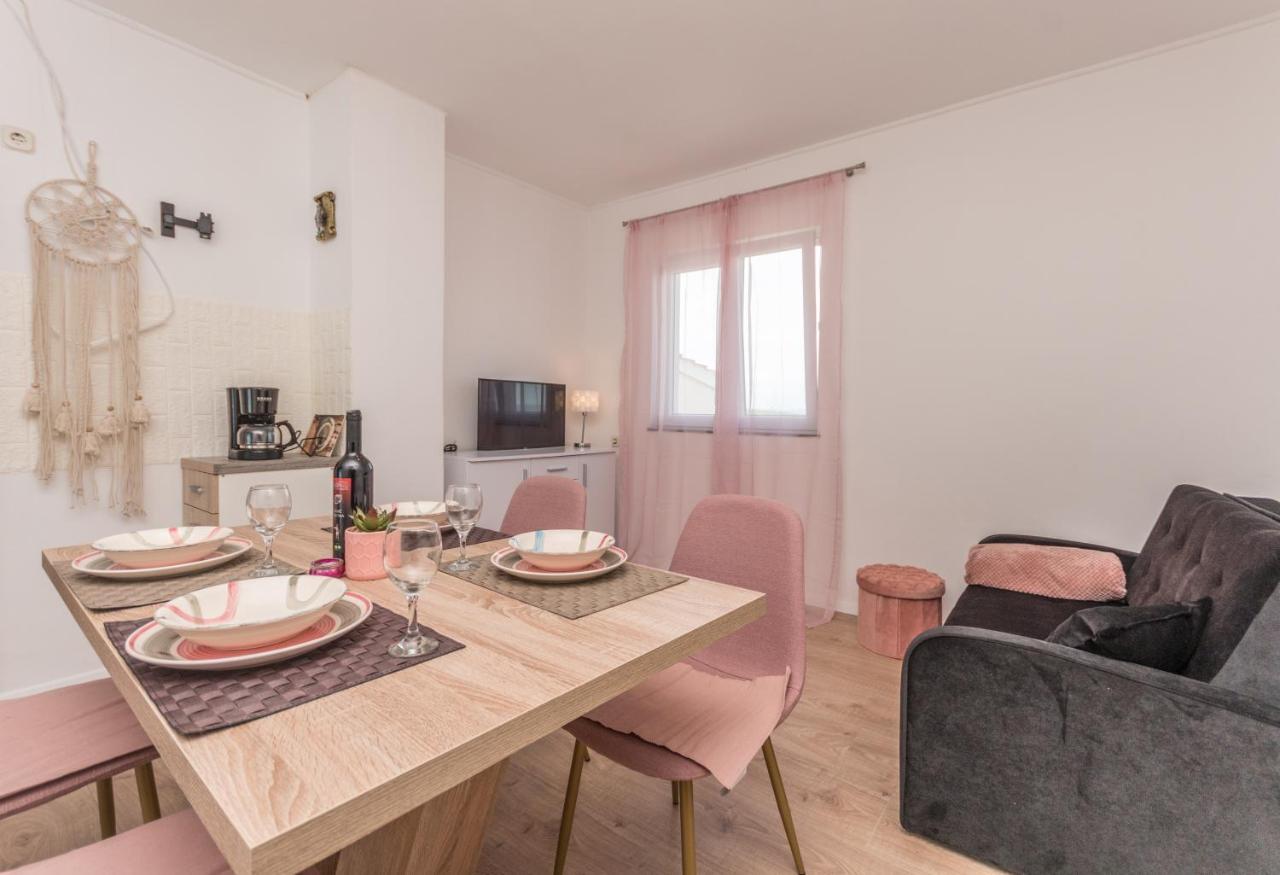 Agape Apartments Biograd Na Moru Eksteriør billede