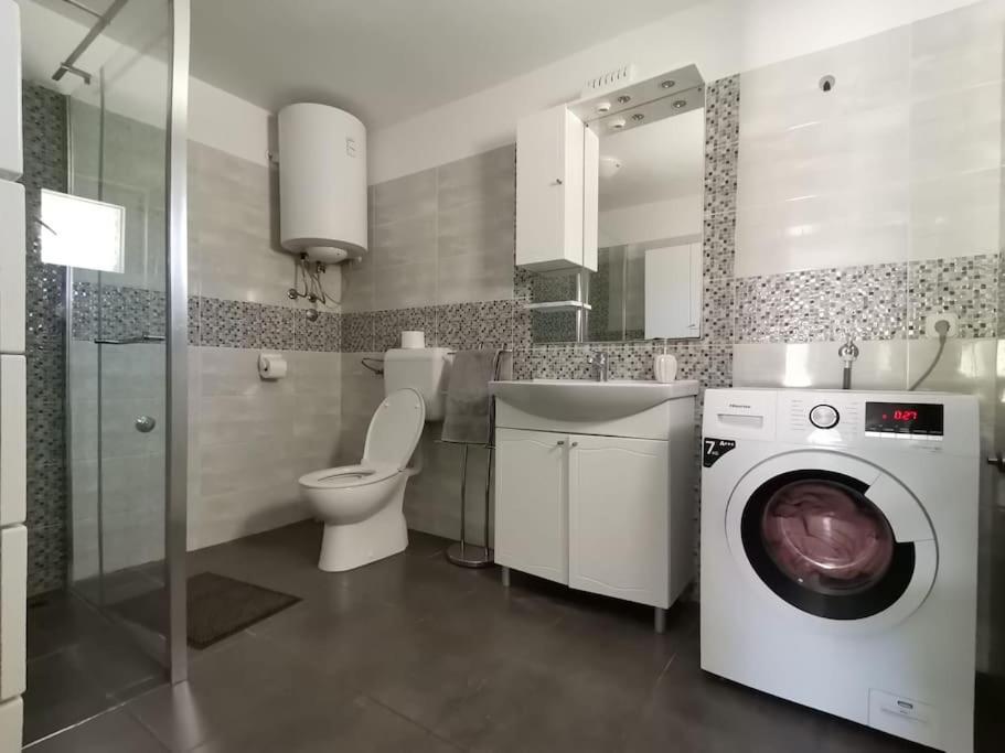 Agape Apartments Biograd Na Moru Eksteriør billede